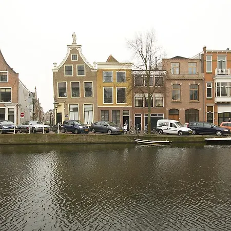Old Vest Homestay Leiden